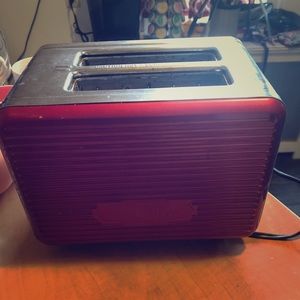 Used lovely red toaster!